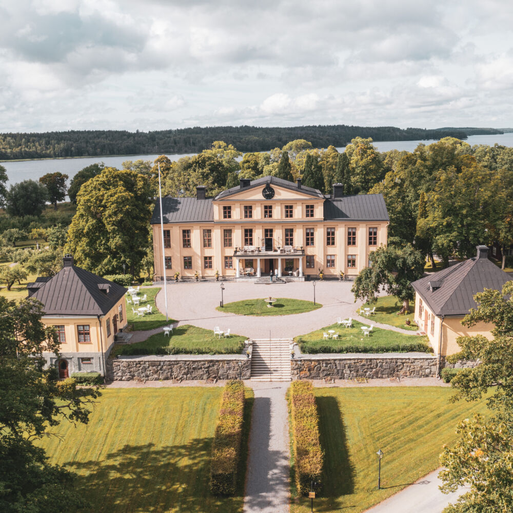 Krusenberg-Herrgård-Sommar-Exteriör-SimonKarlsson 2