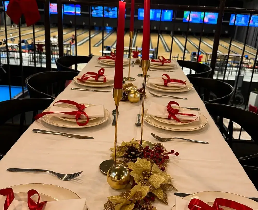 Julbord på Pins and games i Uppsala